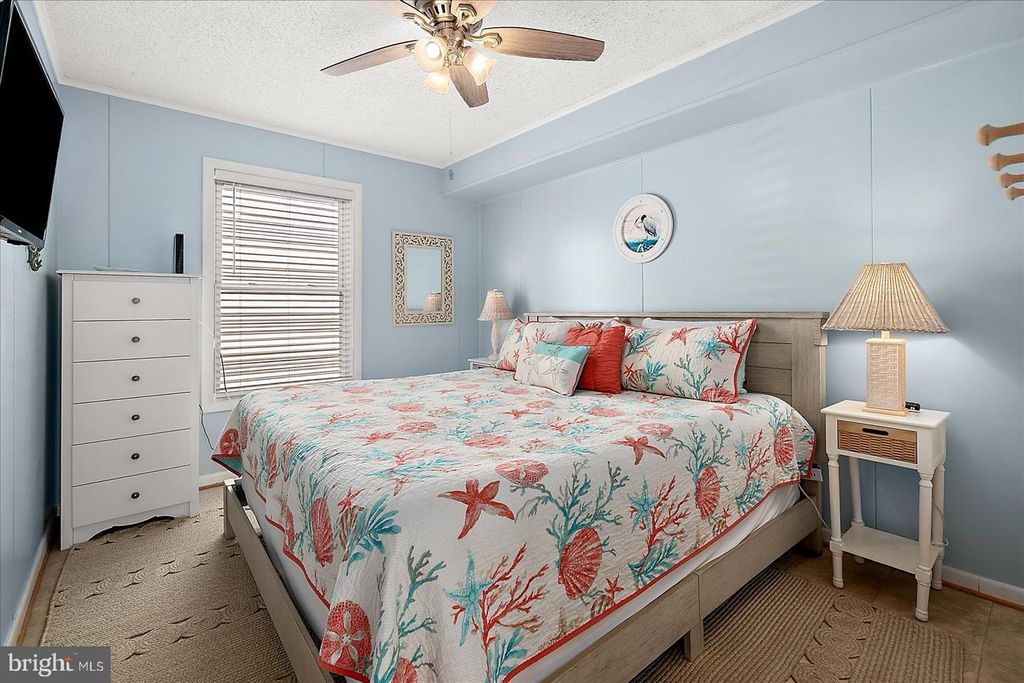 Image 25 of property listing at 12401 WIGHT ST #8, Ocean City, MD 21842