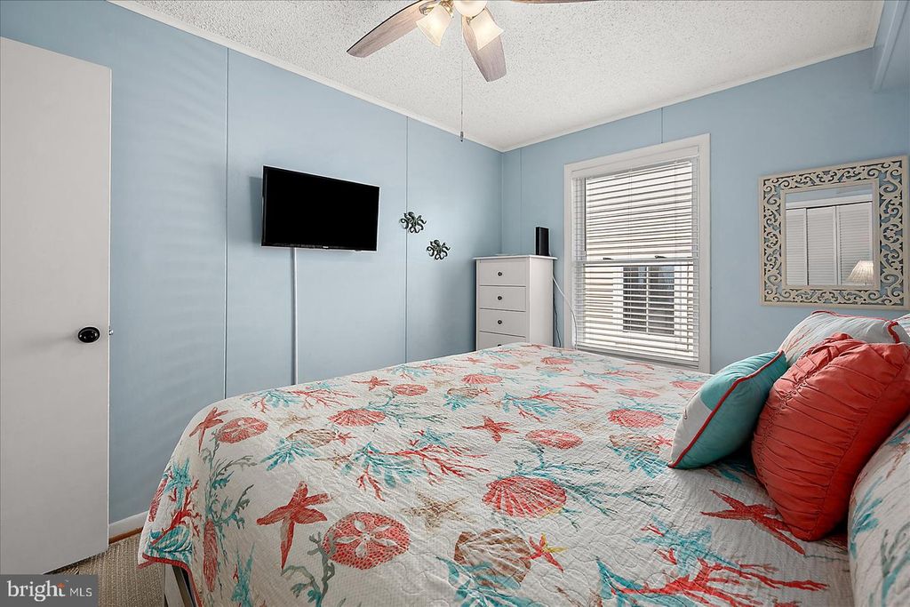 Image 26 of property listing at 12401 WIGHT ST #8, Ocean City, MD 21842