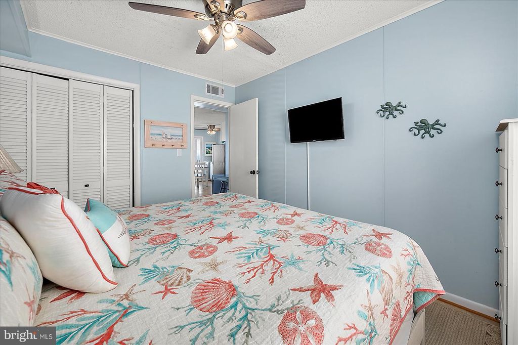 Image 28 of property listing at 12401 WIGHT ST #8, Ocean City, MD 21842