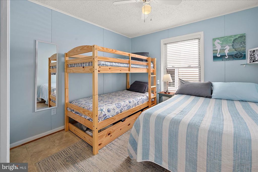 Image 31 of property listing at 12401 WIGHT ST #8, Ocean City, MD 21842