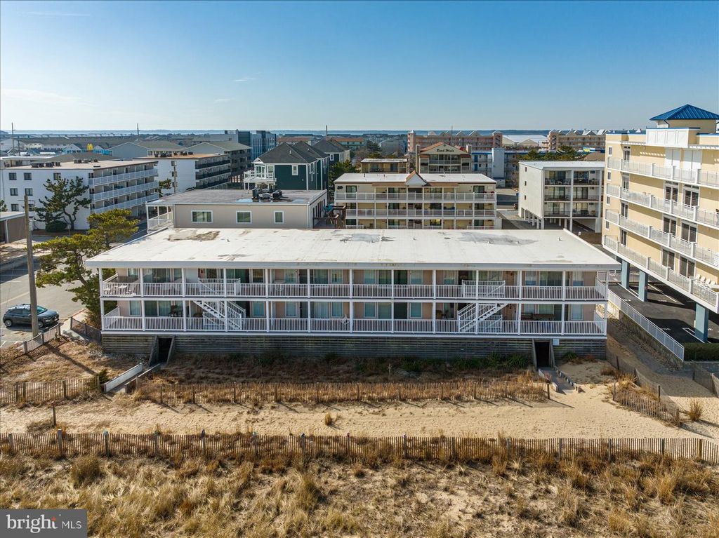 Image 4 of property listing at 12401 WIGHT ST #8, Ocean City, MD 21842