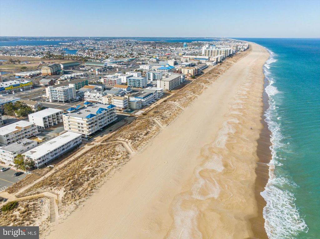 Image 57 of property listing at 12401 WIGHT ST #8, Ocean City, MD 21842