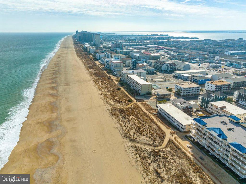 Image 58 of property listing at 12401 WIGHT ST #8, Ocean City, MD 21842