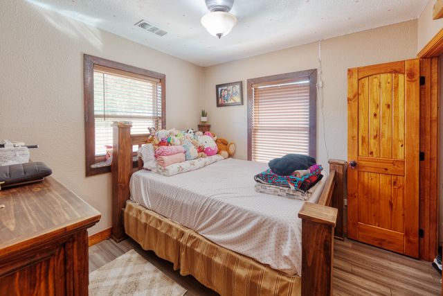 411 S Prairie Street, Pilot Point, TX 76258