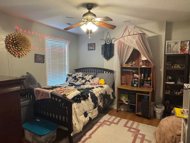 1816 Patricia Dr, Clarksville, TN 37040