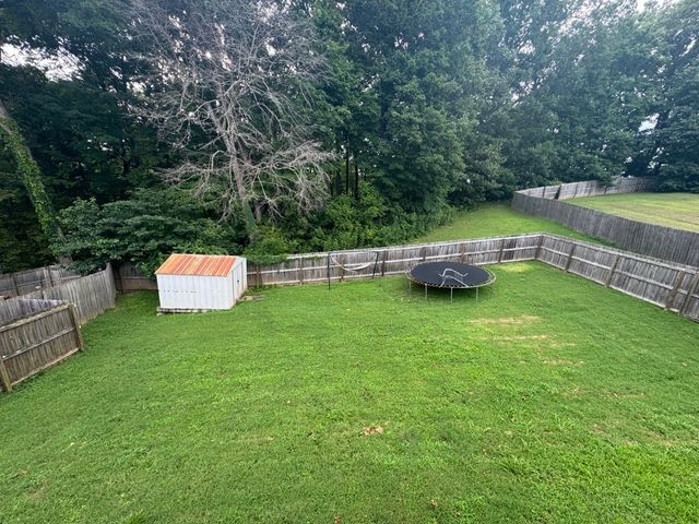 1816 Patricia Dr, Clarksville, TN 37040