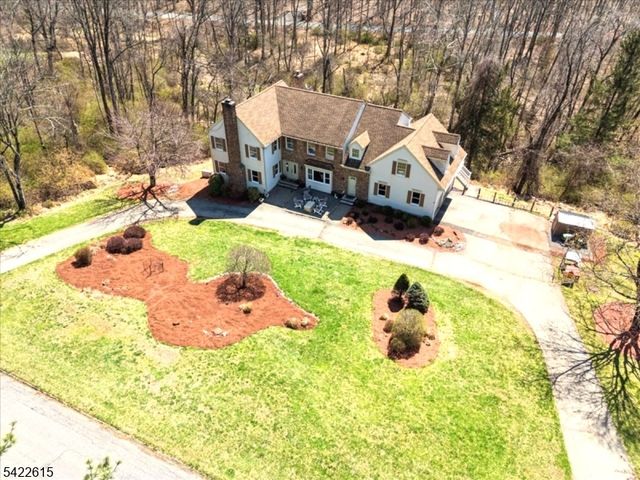 13 Bridge Hollow Rd, Tewksbury Twp., NJ 07830