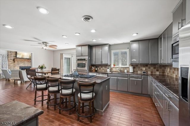 13 Bridge Hollow Rd, Tewksbury Twp., NJ 07830