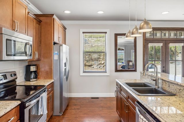 350 Blue Moon Rdg, Smithville, TN 37166