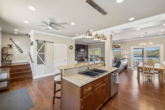 350 Blue Moon Rdg, Smithville, TN 37166