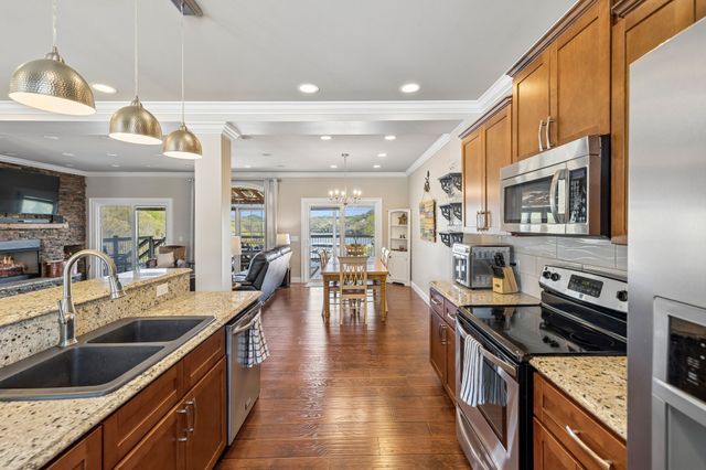 350 Blue Moon Rdg, Smithville, TN 37166