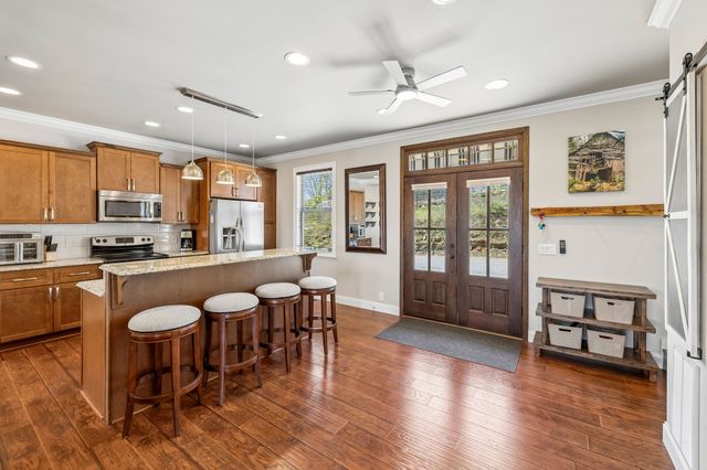 350 Blue Moon Rdg, Smithville, TN 37166