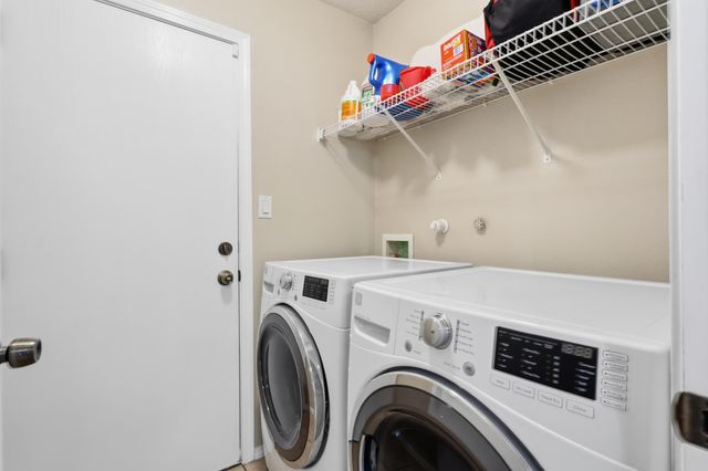 1020 Alexandra Street SW, Albuquerque, NM 87121