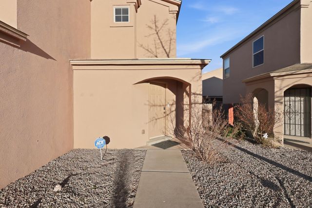 1020 Alexandra Street SW, Albuquerque, NM 87121