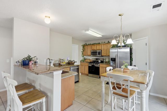 1020 Alexandra Street SW, Albuquerque, NM 87121