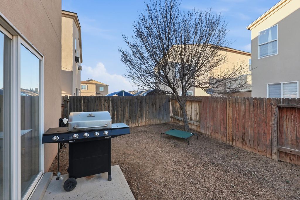 Image 31 of property listing at 1020 Alexandra Street SW, Albuquerque, NM 87121