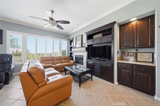 8784 Larkspur, Corona, CA 92883