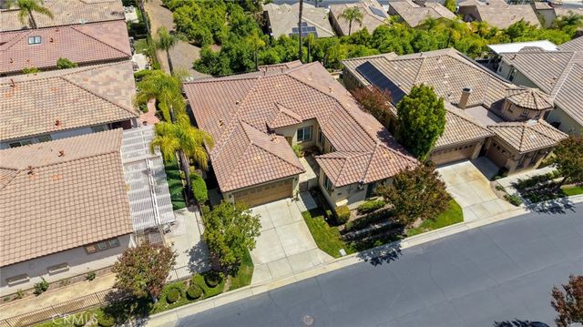 8784 Larkspur, Corona, CA 92883