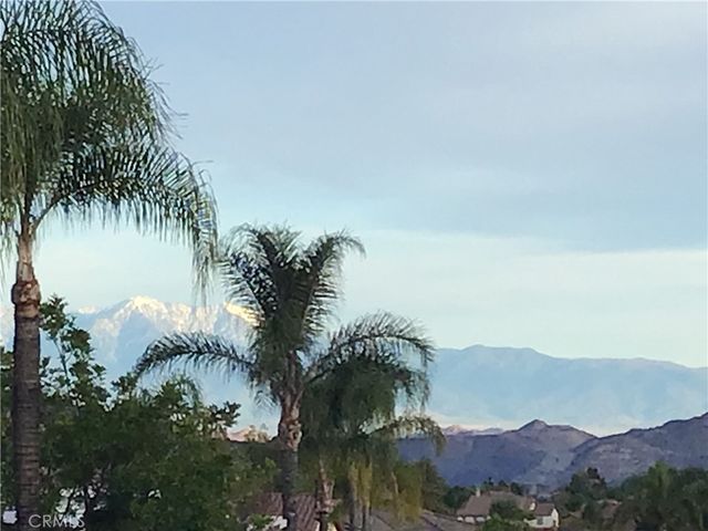 8784 Larkspur, Corona, CA 92883