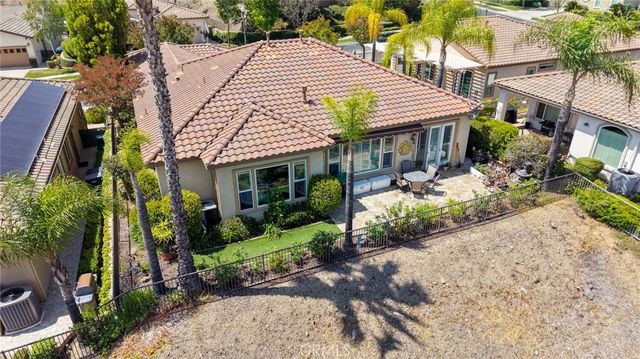 8784 Larkspur, Corona, CA 92883