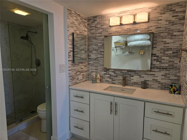 20379 W Country Club Dr 2531, Aventura, FL 33180