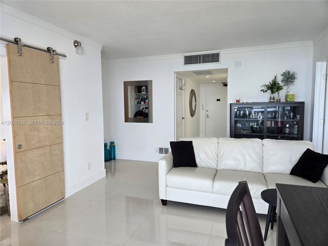 20379 W Country Club Dr 2531, Aventura, FL 33180