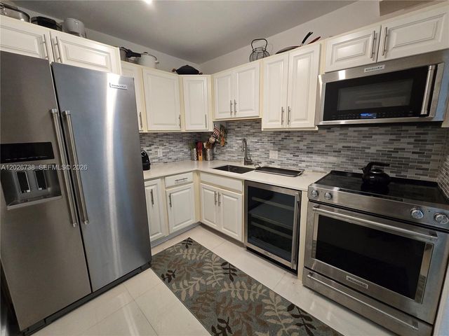 20379 W Country Club Dr 2531, Aventura, FL 33180