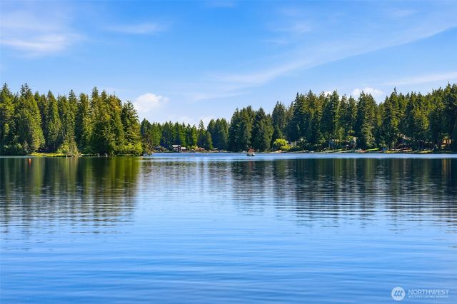 910 E Saint Andrews Drive, Shelton, WA 98584