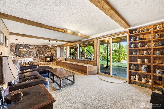 910 E Saint Andrews Drive, Shelton, WA 98584