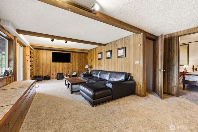 910 E Saint Andrews Drive, Shelton, WA 98584