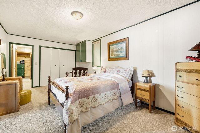 910 E Saint Andrews Drive, Shelton, WA 98584