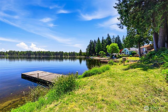 910 E Saint Andrews Drive, Shelton, WA 98584