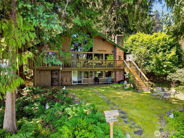 910 E Saint Andrews Drive, Shelton, WA 98584