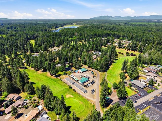 910 E Saint Andrews Drive, Shelton, WA 98584