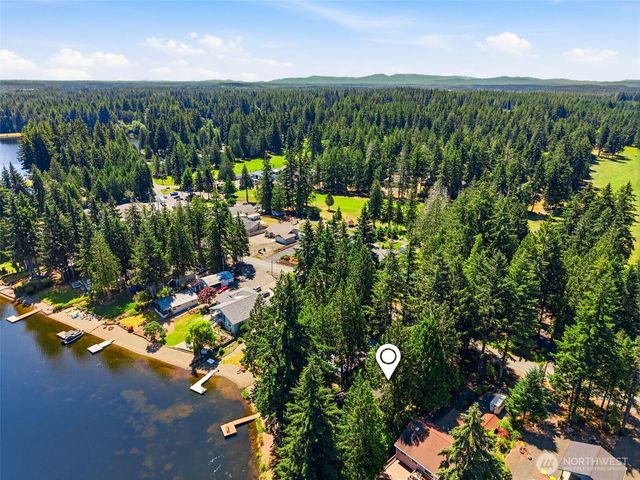 910 E Saint Andrews Drive, Shelton, WA 98584