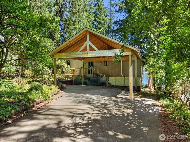 910 E Saint Andrews Drive, Shelton, WA 98584