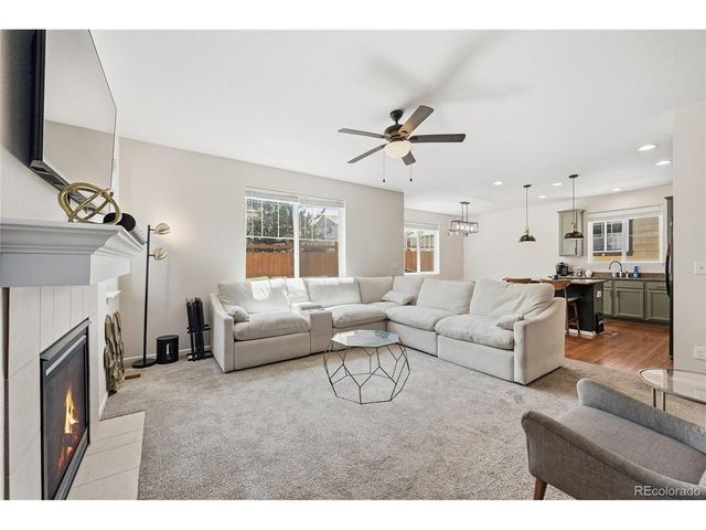 4860 S Picadilly Ct, Aurora, CO 80015