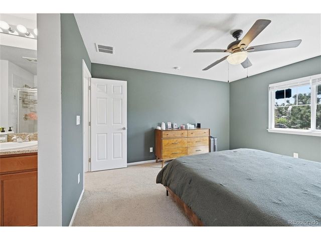 4860 S Picadilly Ct, Aurora, CO 80015