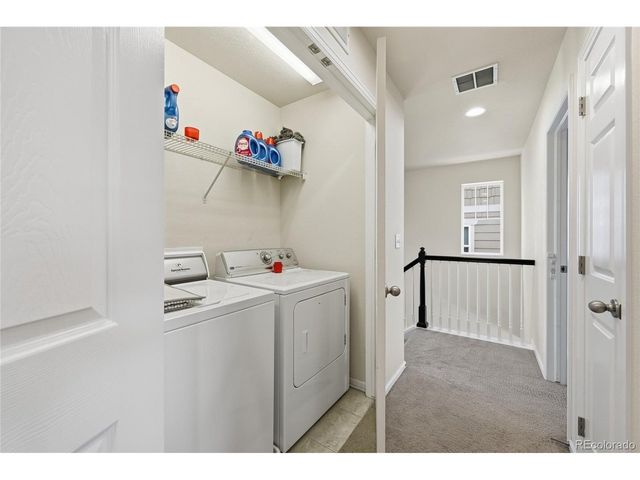 4860 S Picadilly Ct, Aurora, CO 80015