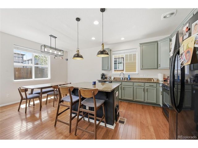 4860 S Picadilly Ct, Aurora, CO 80015