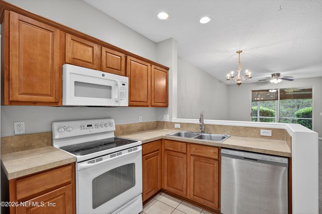 3551 PEBBLE PATH Lane, Jacksonville, FL 32224