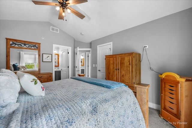 76 Johnson Court, North Aurora, IL 60542