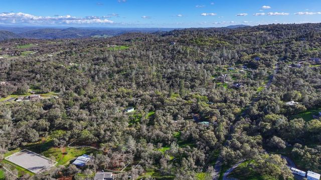 4651 Pilot Creek Ln, Pilot Hill, CA 95664