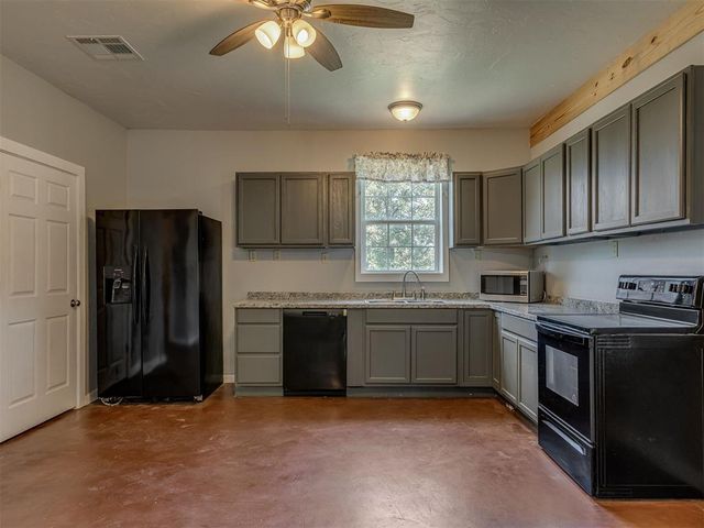 34356 Rattlesnake Hill Road, Tecumseh, OK 74873