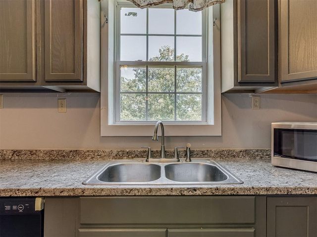 34356 Rattlesnake Hill Road, Tecumseh, OK 74873