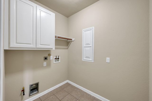 23302 E Pine Ivy Lane, Tomball, TX 77375