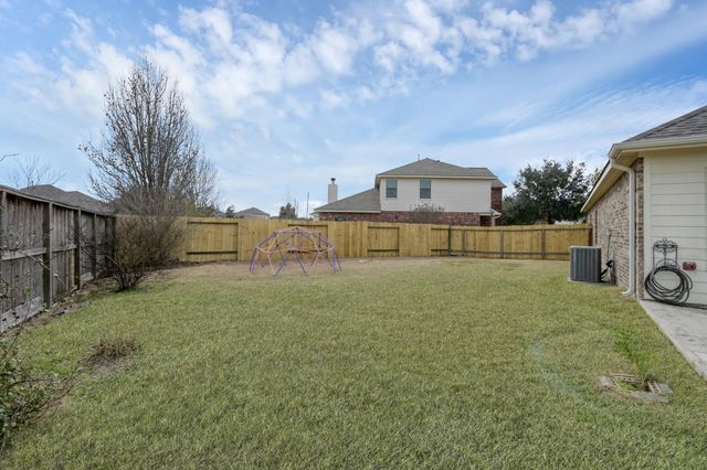 23302 E Pine Ivy Lane, Tomball, TX 77375