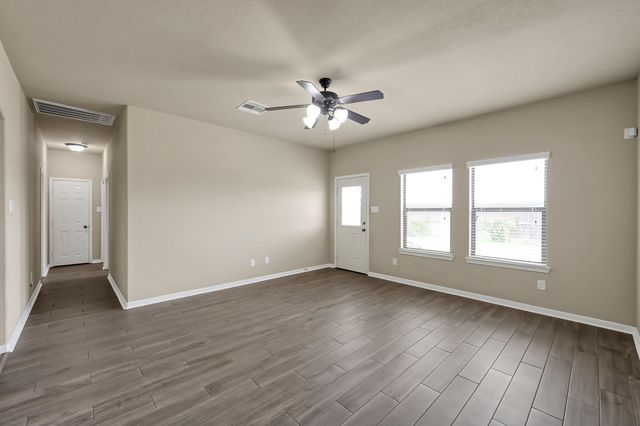 23302 E Pine Ivy Lane, Tomball, TX 77375