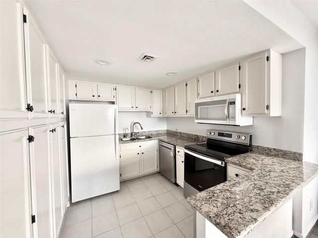 2016 Main Street 1914, Houston, TX 77002