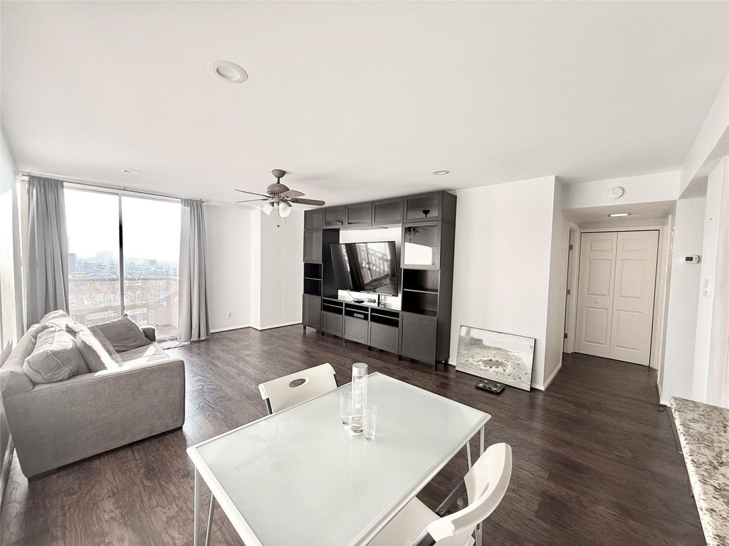 2016 Main Street 1914, Houston, TX 77002